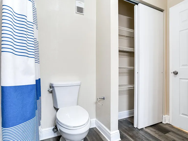 3109 W Horatio St #28 — Photo 18