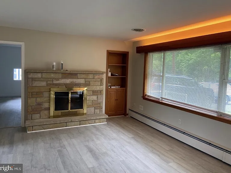 20455 Jefferson Blvd — Photo 4