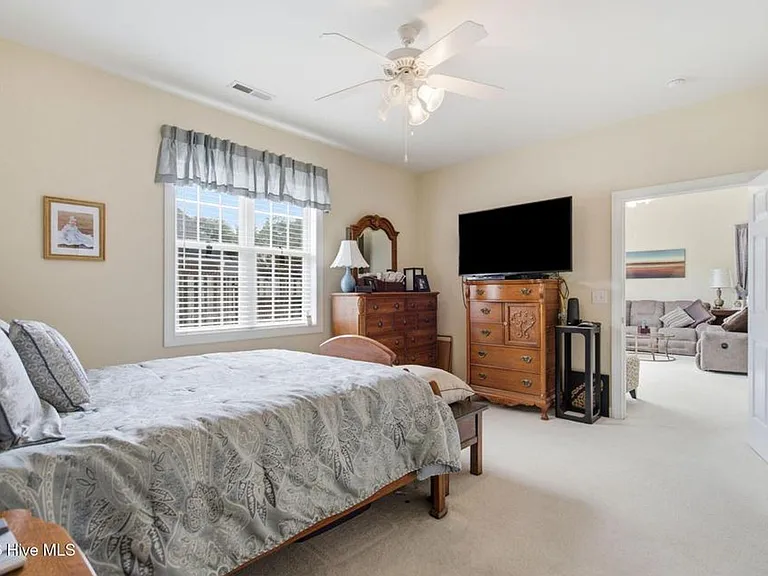 5006 Carleton Dr #113 — Photo 20