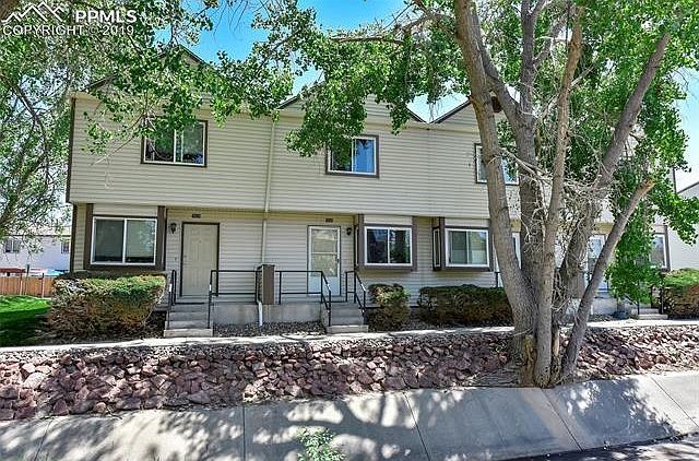 1st image of 7626 Lexington Manor Dr