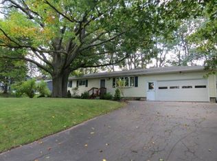 133 Dikeman Rd, Pittsford, NY 14534