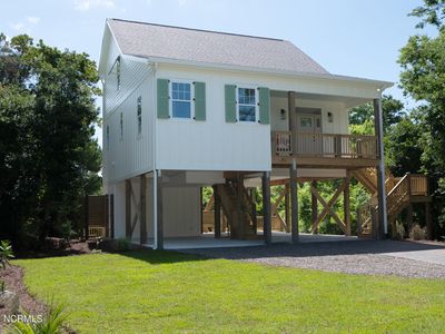 302 Live Oak Street, Emerald Isle, NC, 28594