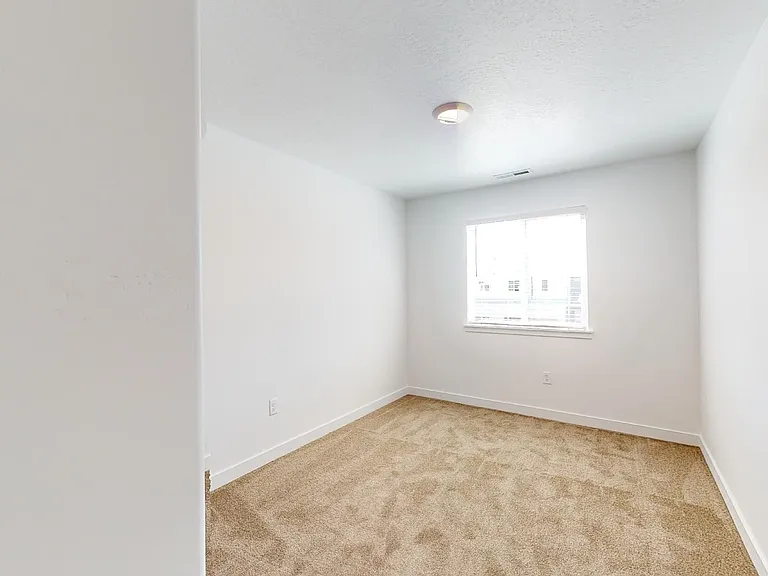 3374 W Sanctuary Ct — Photo 36