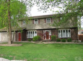 2012 Meadow Ln, Keokuk, IA