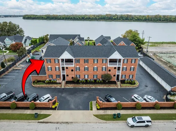 977 W 1st St, Owensboro, KY 42301