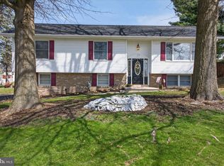 165 April Ln, Dallastown, PA