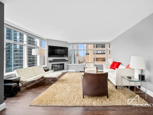 160 West 66th Street image 3 of 13