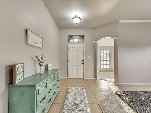 4th image of 518 Pear Dr
