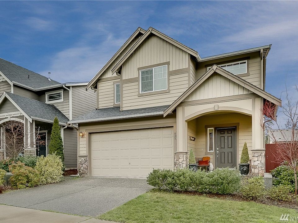 2nd image of 625 195th St SE
