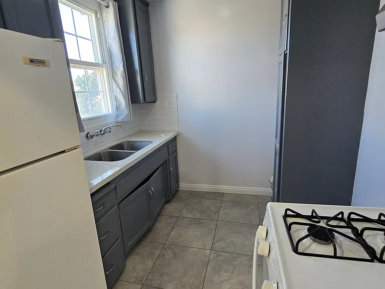 9008 Ramsgate Ave #9010 — Photo 6