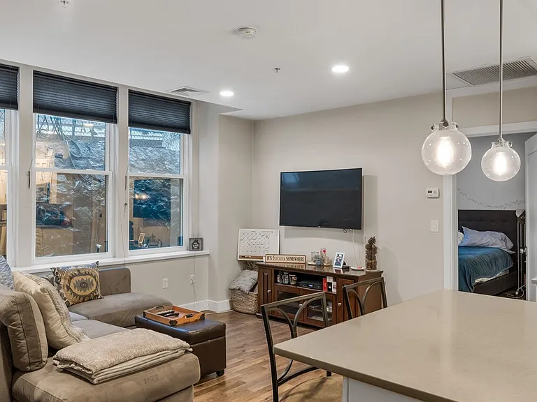 1 Saint Clare Rd #4 — Photo 7