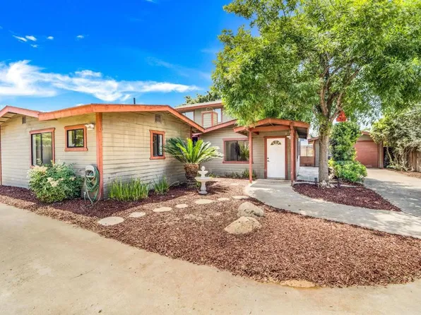 1469 Melody Ln, El Cajon, CA 92019