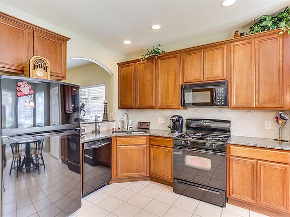 5th image of 6738 Durango Creek Dr