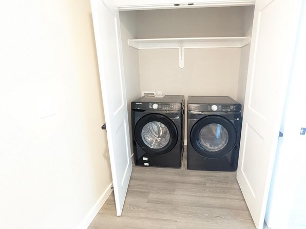 durham-north-carolina-2053884730 picture