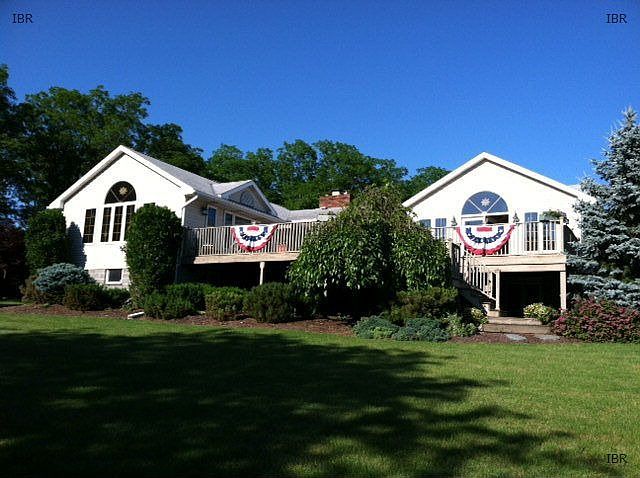 1st image of 23 Hillview Dr
