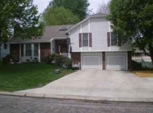 317 SE Saratoga Dr, Blue Springs, MO 64014