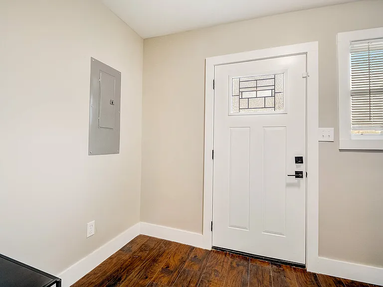 317 N Forest Ave — Photo 18