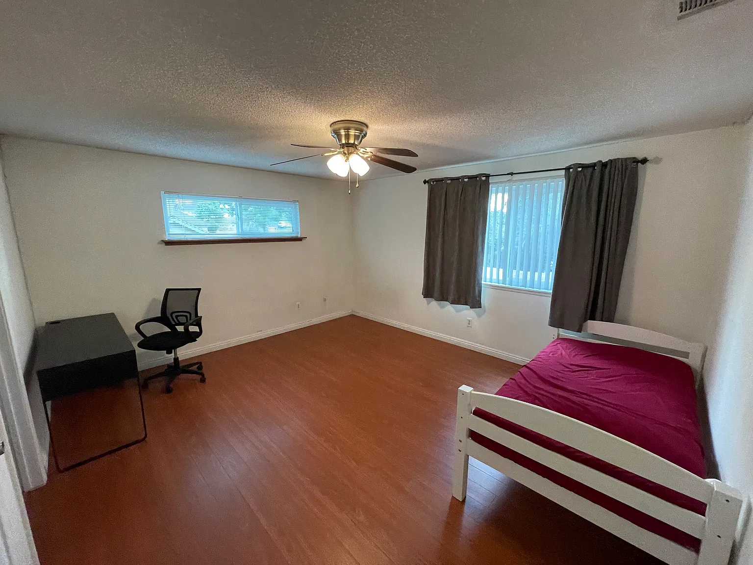 1 bed, 2310 sqft, $950 — Photo 2