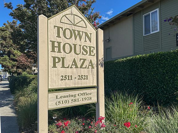 2nd image of 2511 Grove Way #143