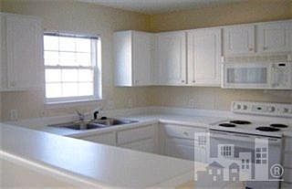 4th image of 1410 Willoughby #8