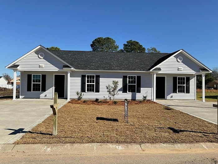 1st image of 1108 Woodridge Dr #B