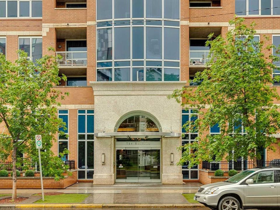 1st image of 817 15th Ave SW #2203