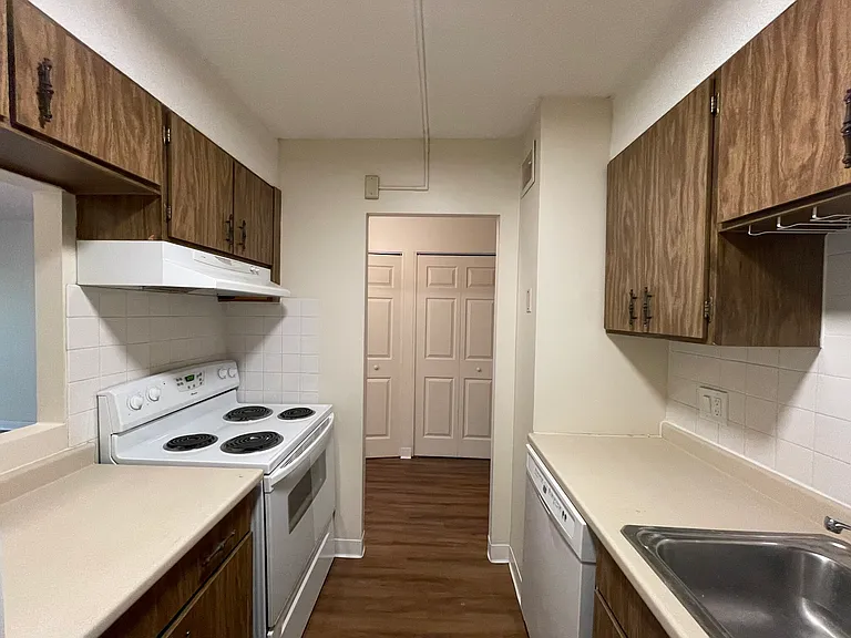 62 Centre St #2A — Photo 6