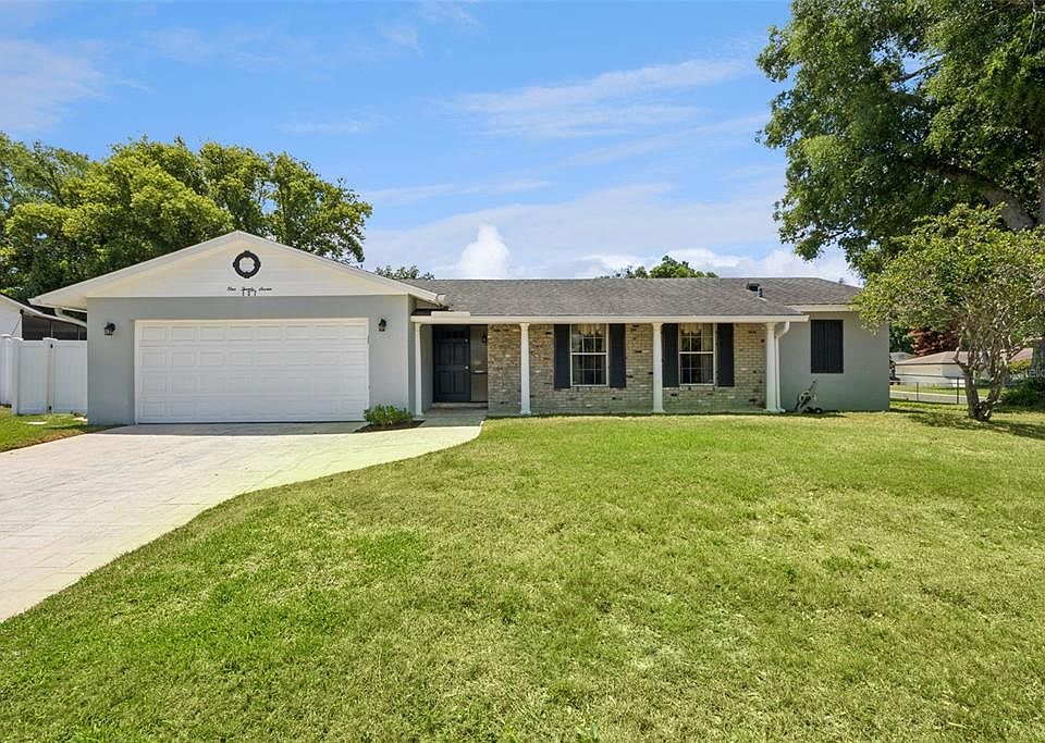 1st image of 127 Clover Ln