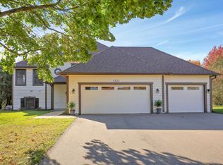 3721 Windtree Dr, Eagan, MN 55123