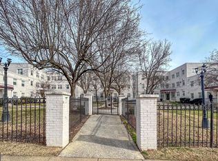 3876 9th St SE APT 302, Washington, DC 20032