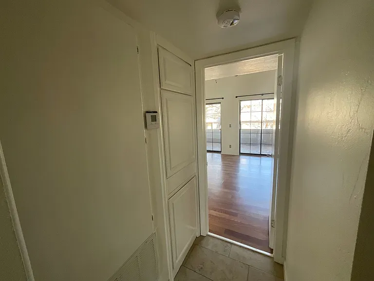 11140 Stratford Dr #12 — Photo 10