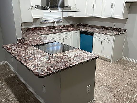 2nd image of 404 Melody Cir