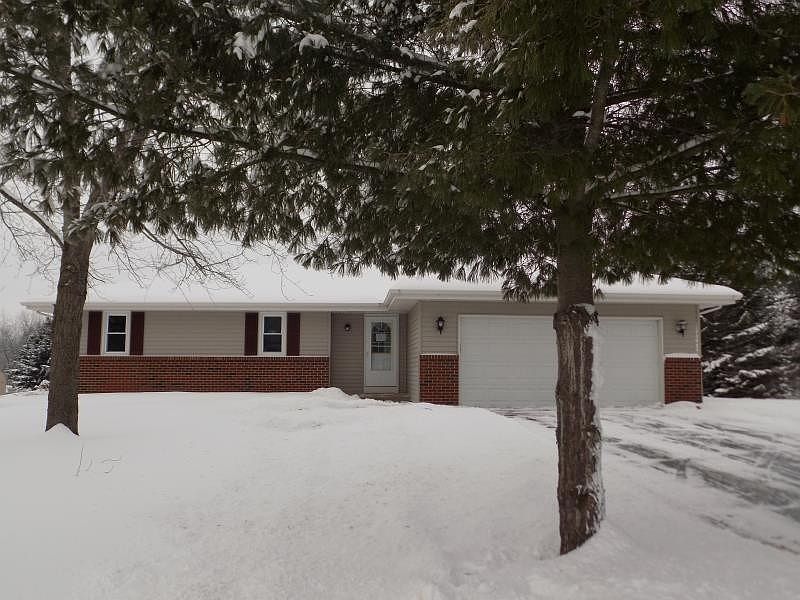 1st image of 3913 Joan Dr