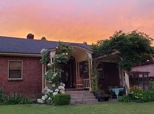 424 5th St, Chelan Falls, WA 98817