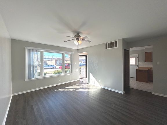 3rd image of 12725 S Saginaw Ave