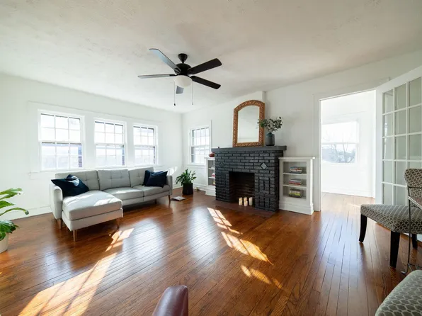 115 N Portage Path APT 5, Akron, OH 44303