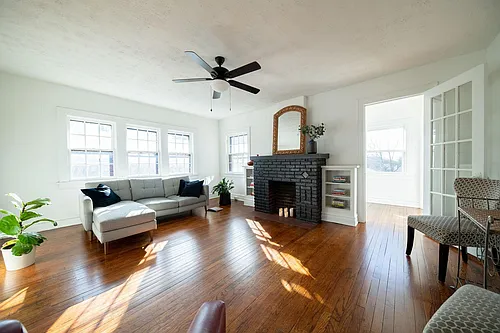 115 N Portage Path #5 Photo 1