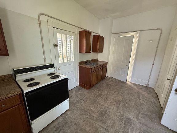 4th image of 1003 Floyd St #4