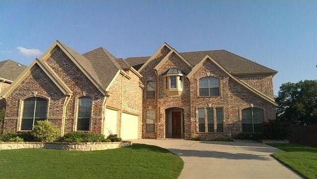 1st image of 1011 Everglades Dr