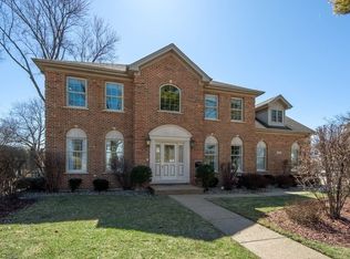 1115 W Saint James St, Arlington Heights, IL 60005