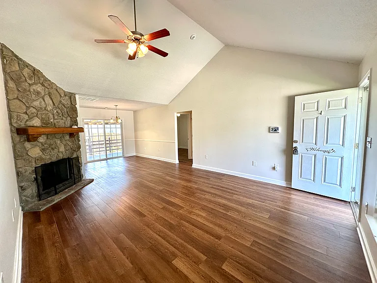 221 Frying Pan Ct — Photo 4