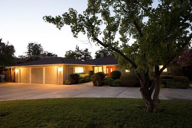 1st image of 20835 Russell Ln