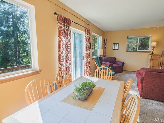 Upper Level great room - dining area with large windows!