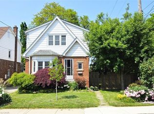 104 Glen Rd, Hamilton, ON L8S3M9