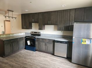 1211 Lambeth Rd APT 4, Waukesha, WI 53189