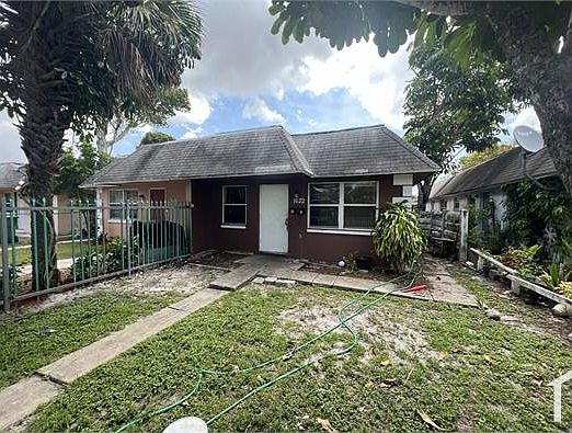 1st image of 1622 NW 8th Ave