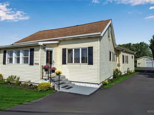 3976 Southwestern Blvd, Orchard Park, NY 14127