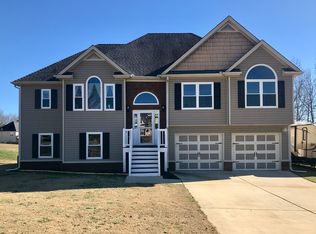 65 Dwayne Meadows Trce, Douglasville, GA 30134