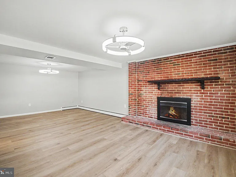 4522 Glendale Rd — Photo 4
