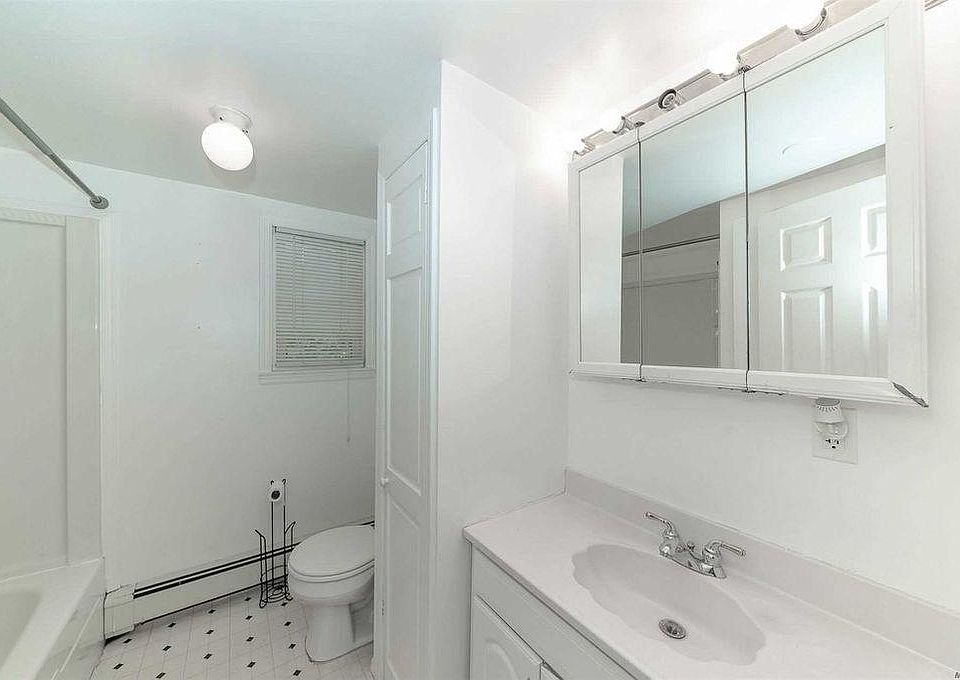 166 Neptune Ave, West Babylon, NY 11704 Zillow